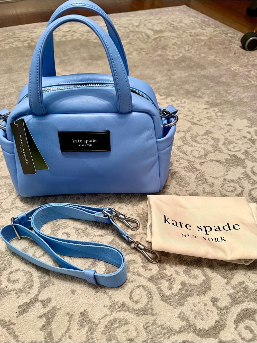 Kate Spade Puffed Crossbody Satchel. Perfect for summer! Soft & supple leather! - Picture 2 of 15